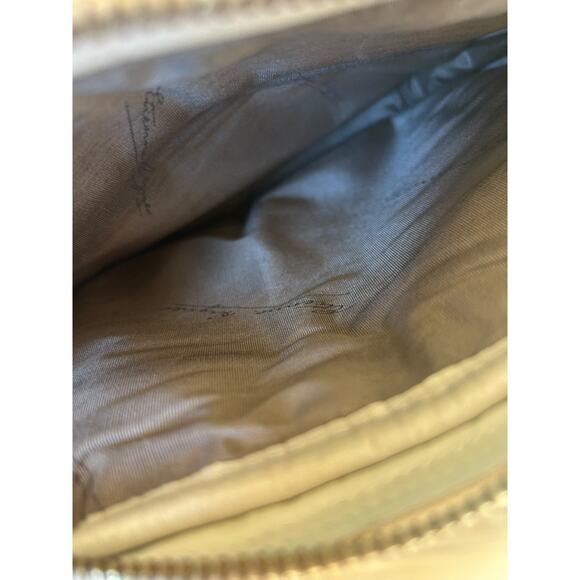 Vintage Y2K Etienne Aigner Mini Shoulder Bag in Ivory with Gold Accents - Picture 4 of 5